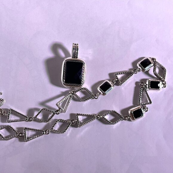 Premier Designs Black and Silver Necklace - Picture 2 of 3